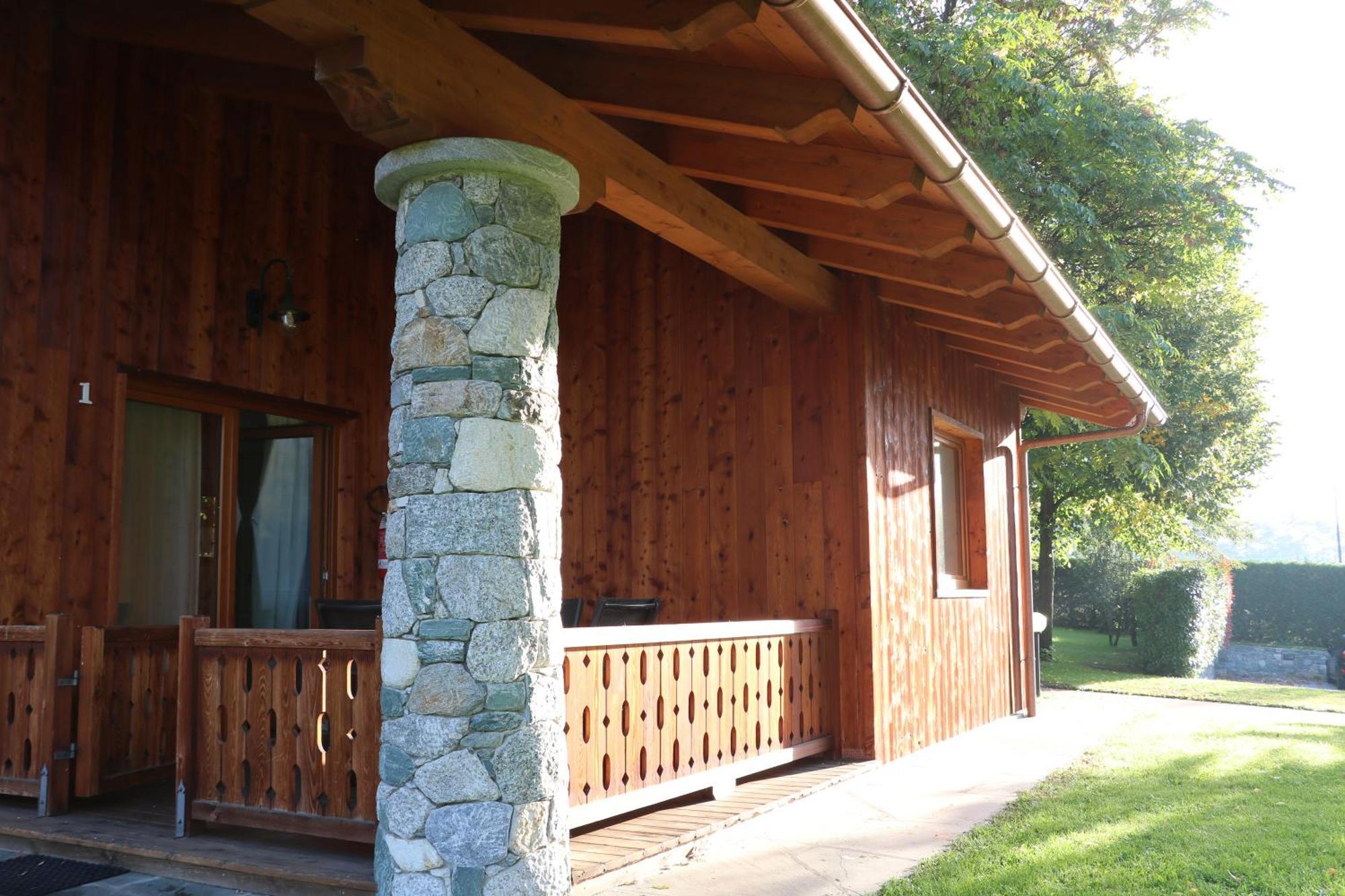 Lazy Bee Camping Village Aosta Exterior foto